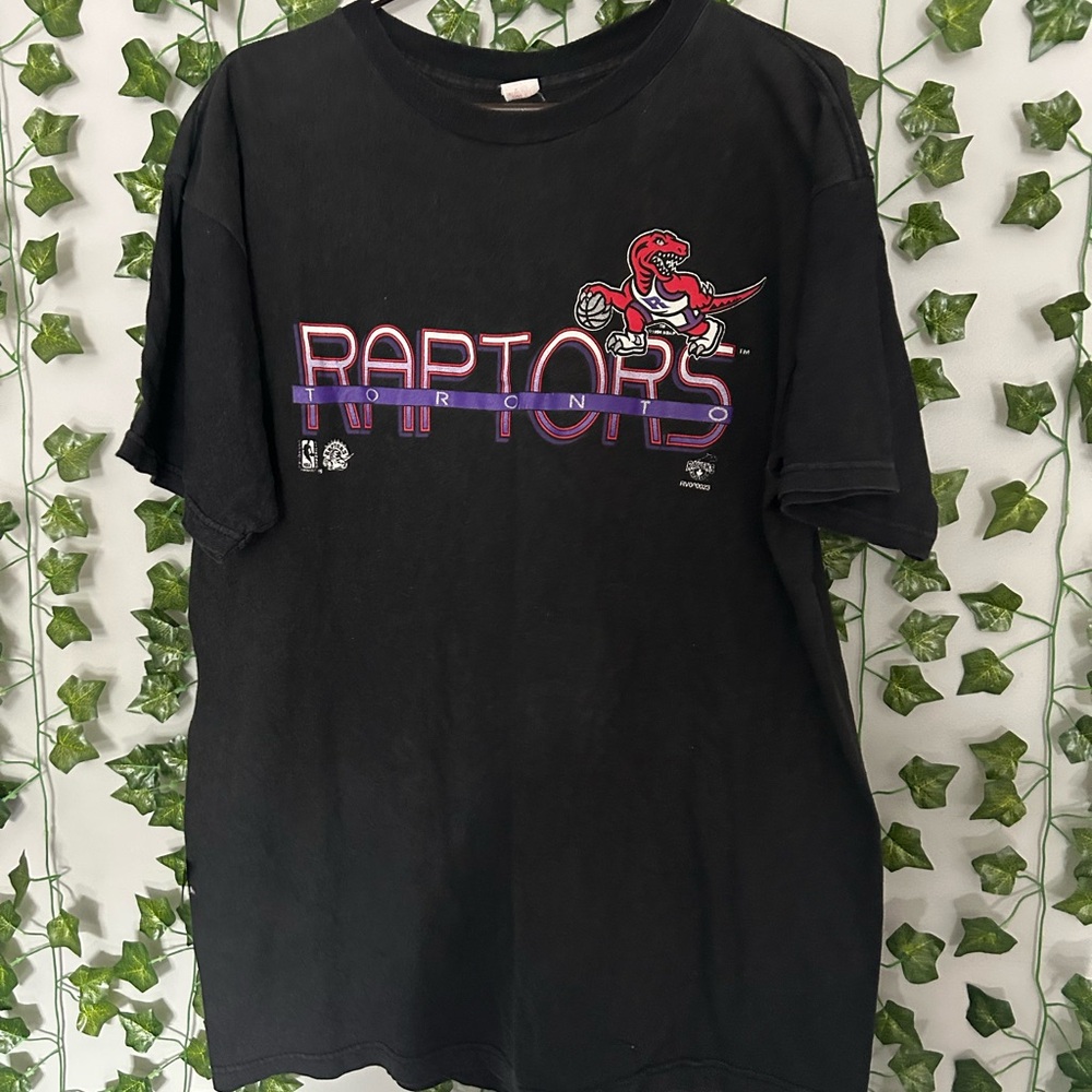 Vintage 1994 Toronto Raptors NBA Basketball Graphic Tee